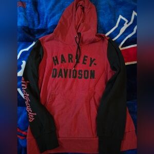Harley-Davidson Men's Red and Black Sweater